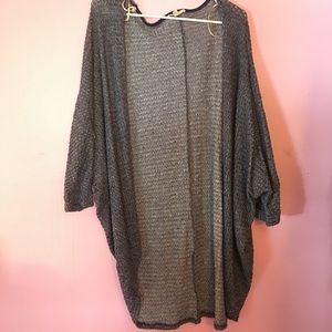 Long sweater with short sleeves